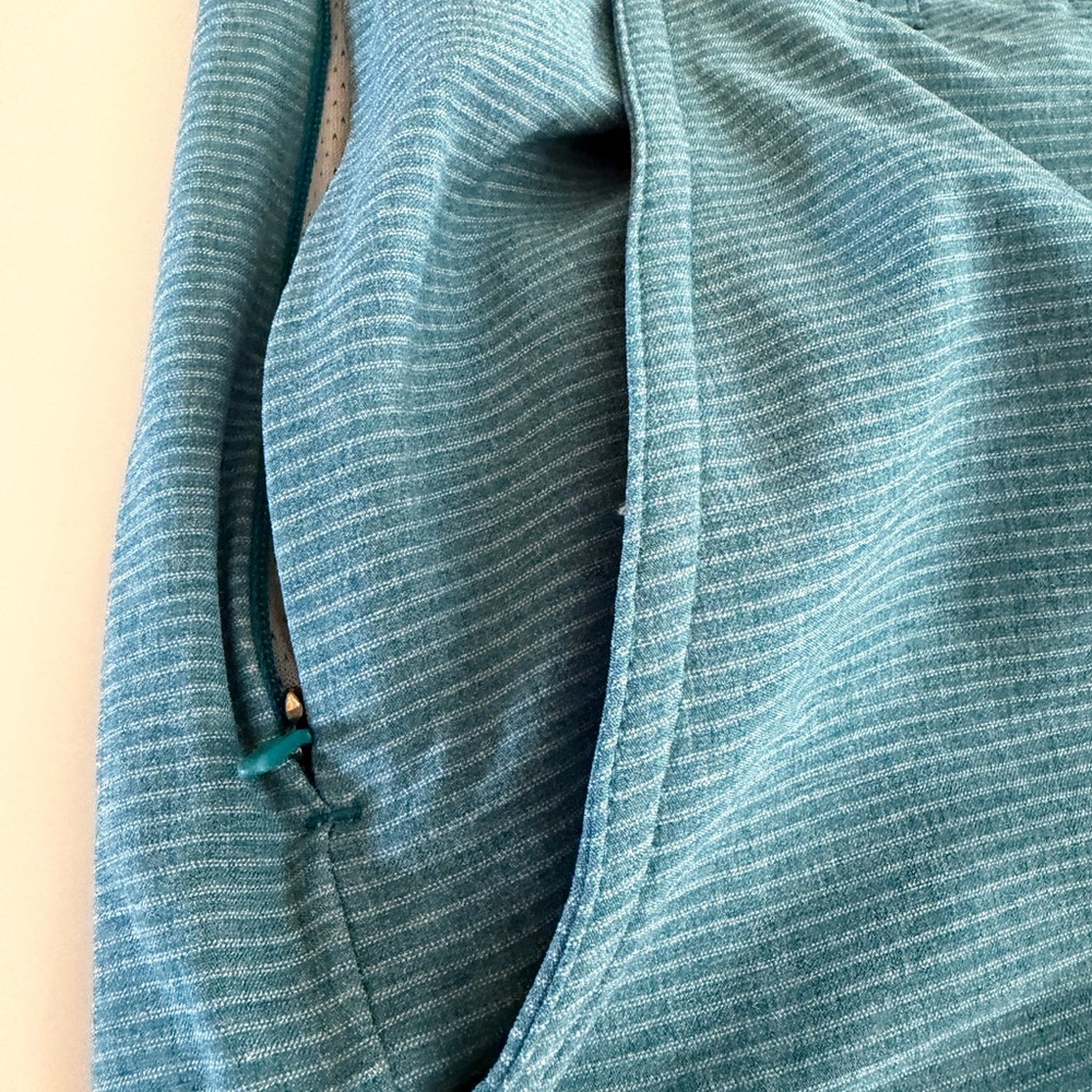 Puma Men's Teal Flat-Front Performance Shorts Waist Size 40 - Picture 7 of 9